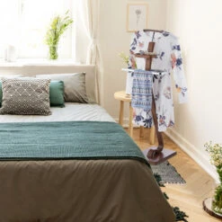 Relaxdays Indossatore Porta Abiti Effetto Noce, Servomuto In Legno & Metallo, Omino Appendiabiti HLP 112 X 46,5 X 33cm, Marrone Scuro -LettoMania Italia 10724830 5